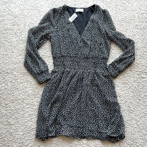 Old Navy Black and White Wrap Sheath Dress
